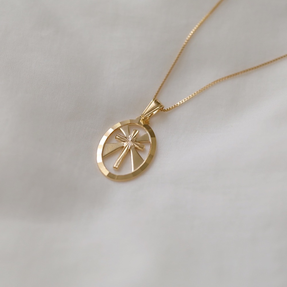 Cross Necklace | 18k Gold Filled - Picture 5 of 8